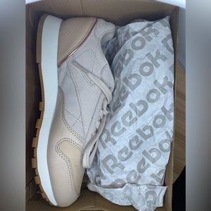 Women Reebok Sneaker